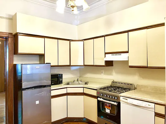 Rented by Remax Real Estate Professionals | media 21