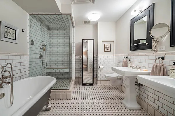 Rented by Brown Harris Stevens | media 7