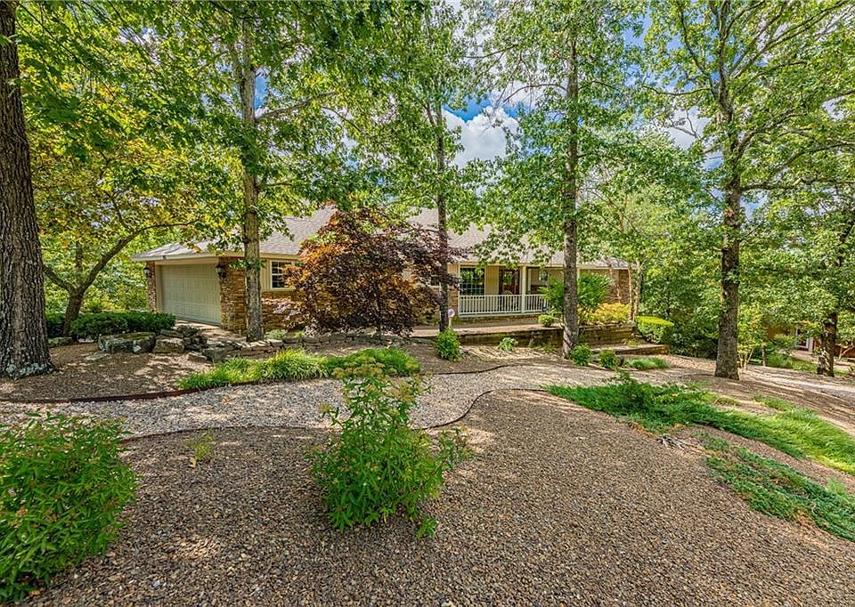 1st image of 25 Thursby Ln