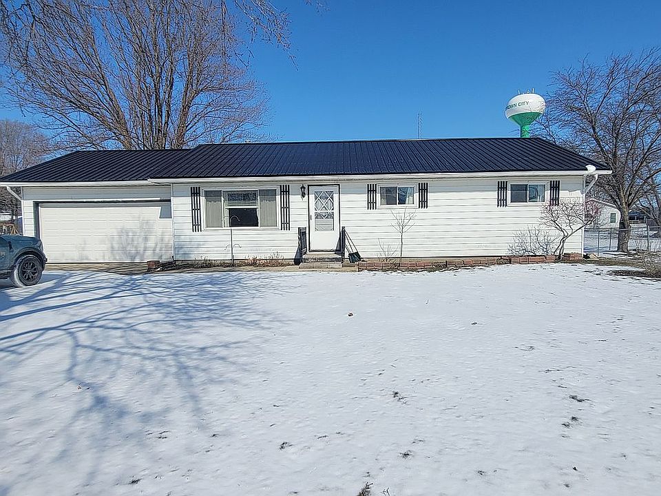 1st image of 4074 2nd St