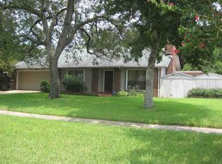 6140 Leesway Blvd, Pensacola, FL 32504