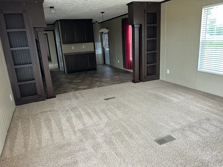 71 County Road 3004 — Photo 2