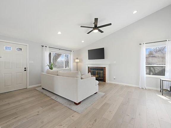 3rd image of 683 W Moorland Cir