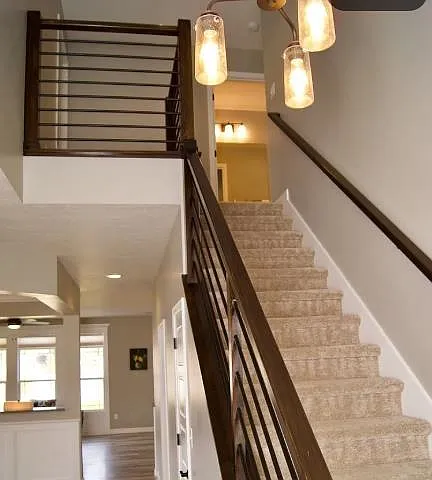 4 bed, 4.0 bath, 2472 sqft, $2,300 — Photo 4