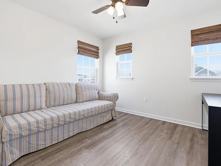 5319 Holley Oak Ln — Photo 17