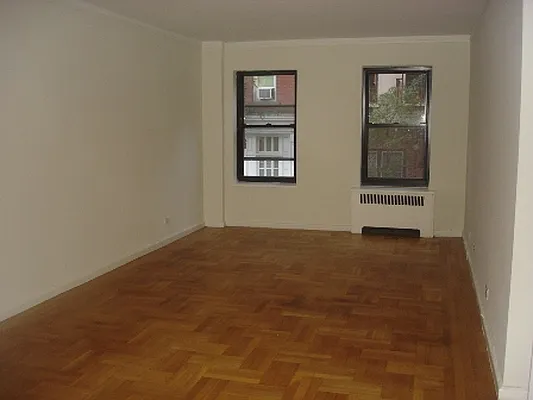 Rented by Stonehenge NYC LLC | media 27