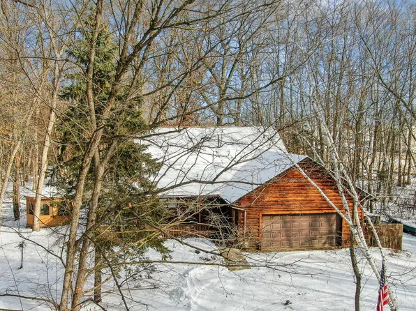 7244 N Shore Trl N, Forest Lake, MN 55025