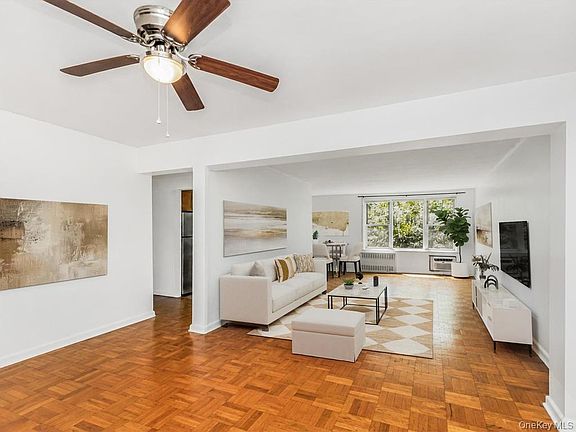 3rd image of 110 Dehaven Drive #116