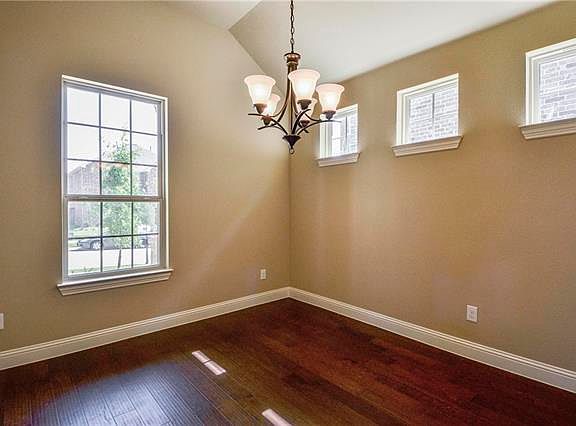 4th image of 10342 Wedmore Dr