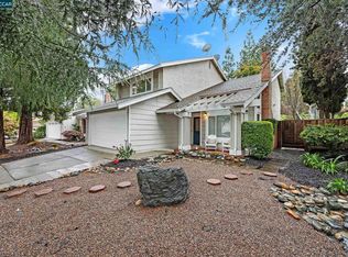 333 Willowcreek Ln, Martinez, CA 94553