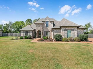 349 Stornaway Dr, Jackson, TN 38305