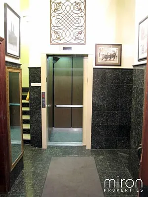 Rented by Salizzoni Realty | media 17