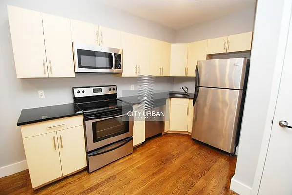 Rented by Michael Alvandi, LREB | media 27