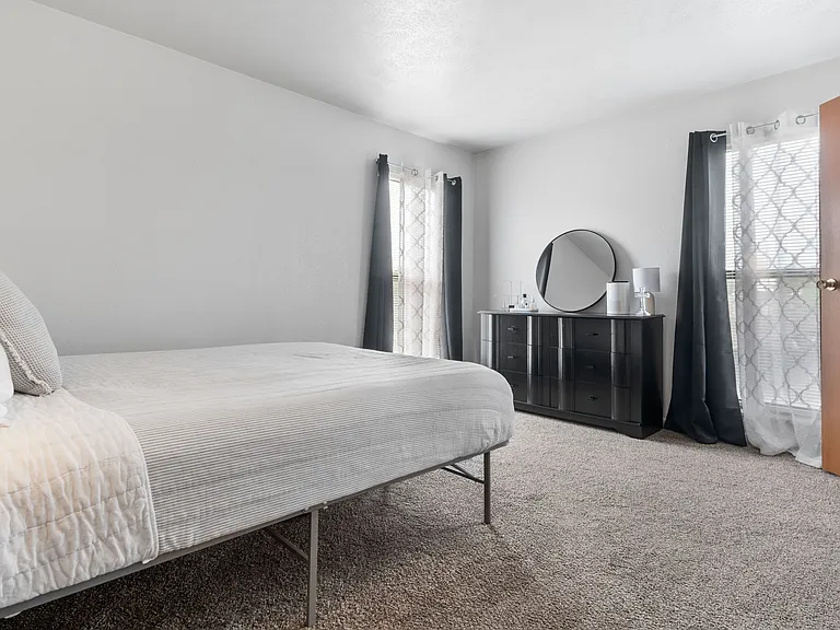 Creekside Terre Apartments — Photo 34