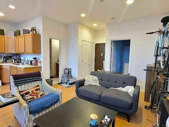 3rd image of 248 Hancock St APT 5