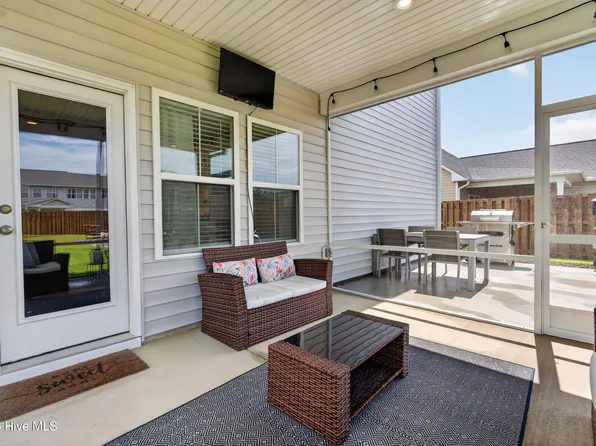 58 E Maritt Street, Hampstead, NC 28443