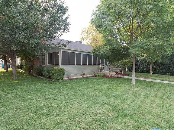 4th image of 900 Orange St