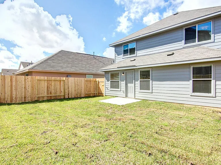 Latta Plantation Dr — Photo 17