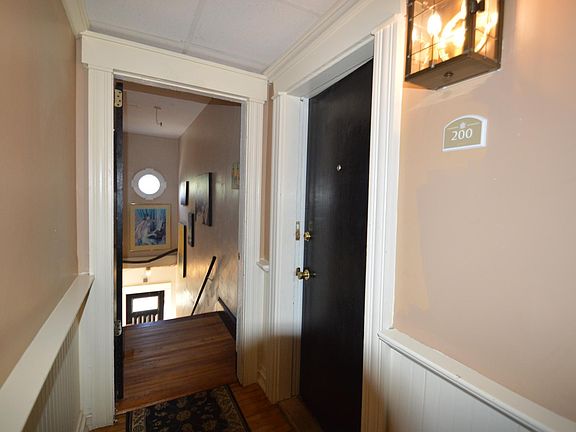 3rd image of 38 Freebody St #200