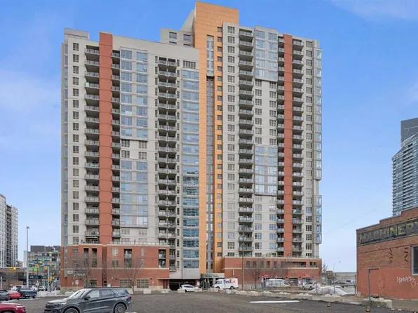 1053 E 10th St SW #1301, Calgary, AB T2R 1S6