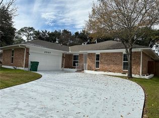 2507 Oak Cir, Bryan, TX 77802