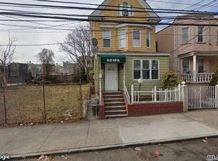 32-22 105th St, East Elmhurst, NY 11369