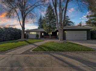 535 N Bates Ave, Dinuba, CA