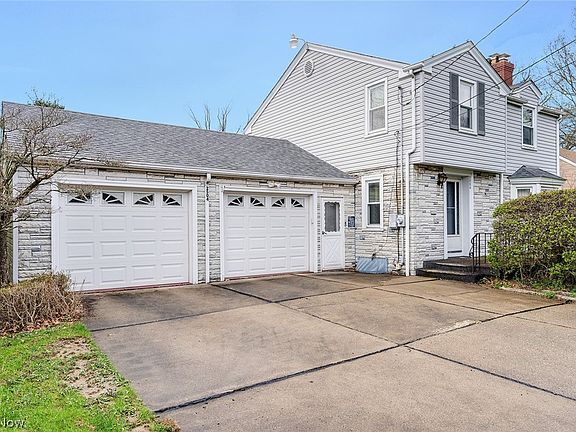 3rd image of 2504 Cardinal Dr