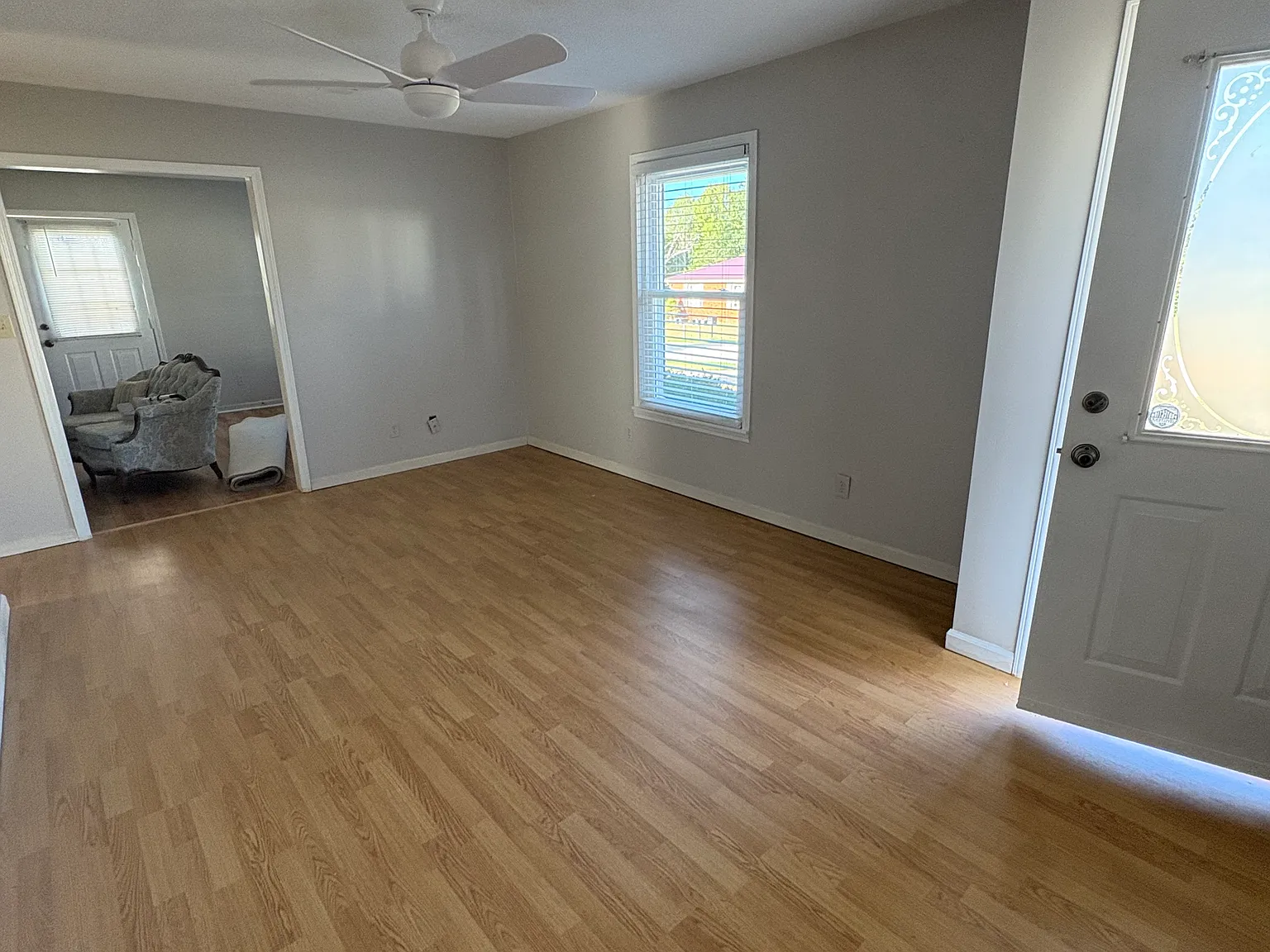 1 bed, 930 sqft, $875 — Photo 3