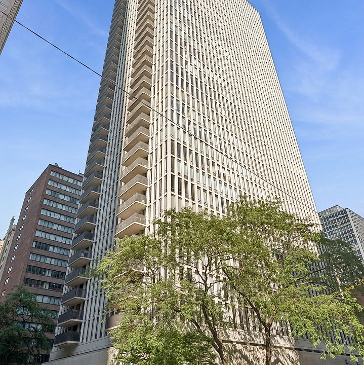 2nd image of 200 E Delaware Pl APT 31D