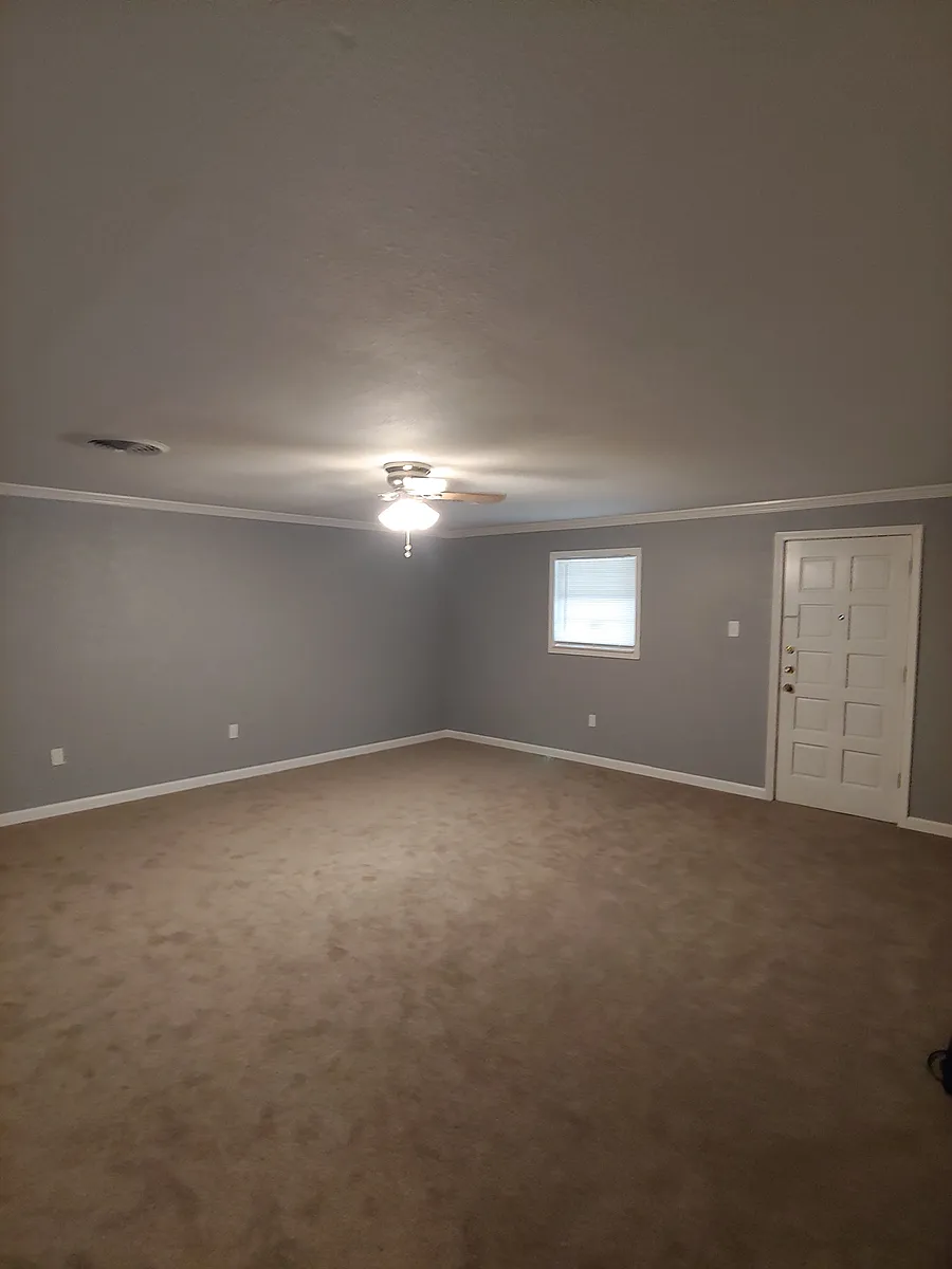 Building Photo - 280 Morris Dr