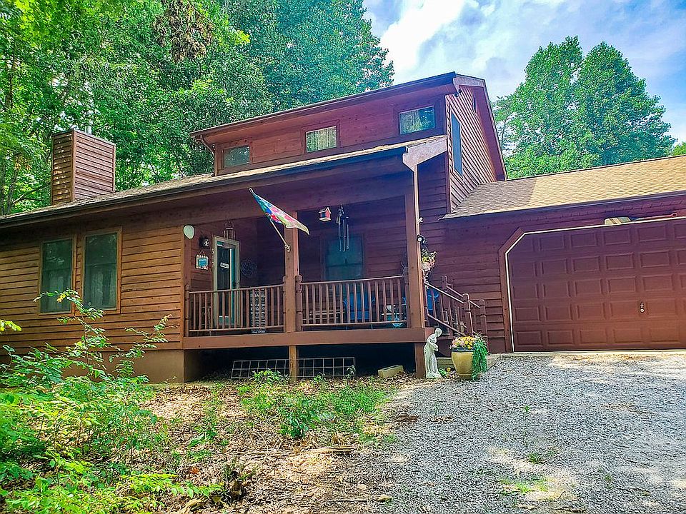 1st image of 547 Tall Pines Dr