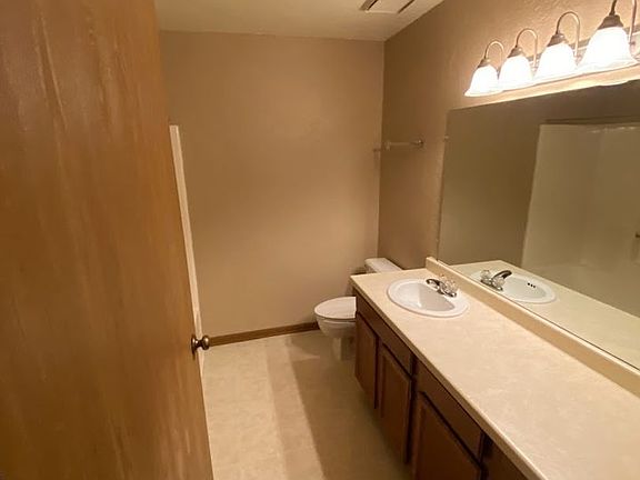 4th image of 2433-53 S 43rd St #2443104
