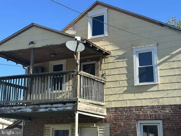 141 W Jefferson St, Paulsboro, NJ 08066