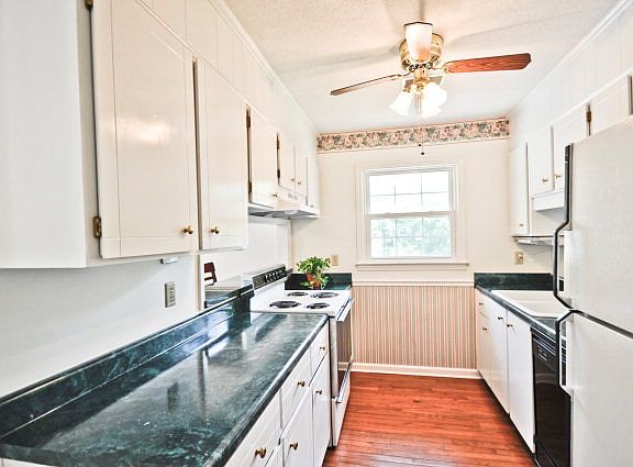 3rd image of 1654 Partridge Dr