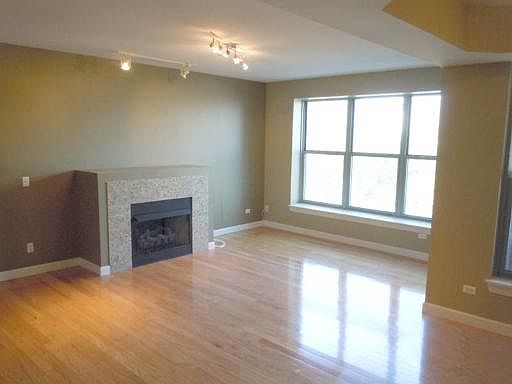 2nd image of 9350 Skokie Blvd #203