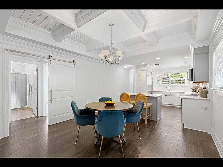 521 Ardmore Rd — Photo 13