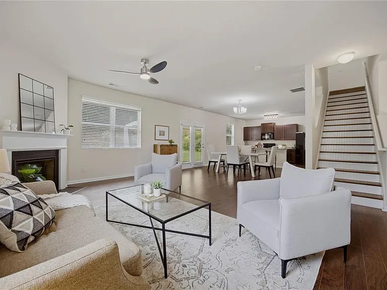 3110 Boxwood Xing — Photo 5