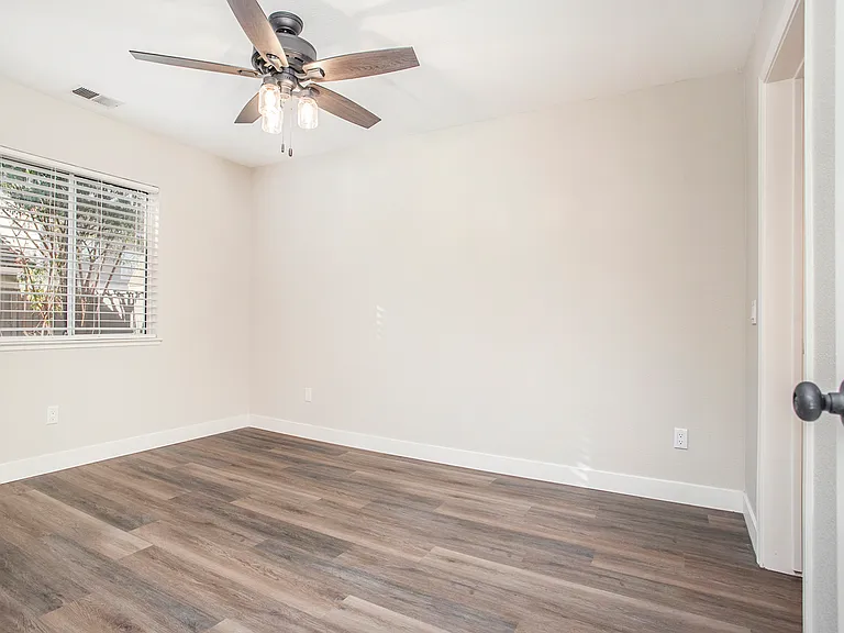 4686 Ford St — Photo 14