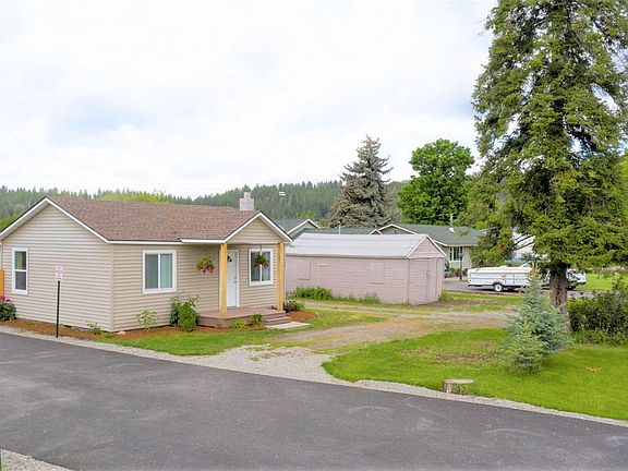 2nd image of 13827 E Broad Ln