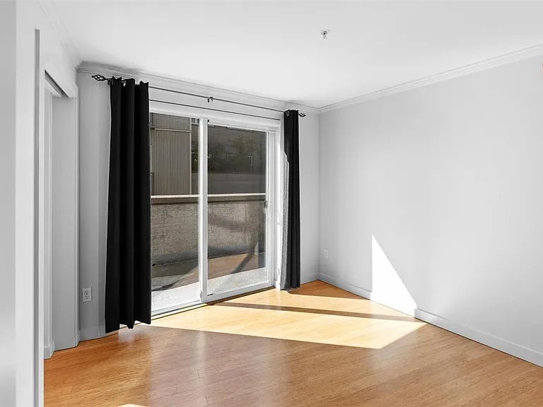 1420 E Pine St #E202 — Photo 16