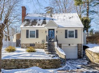 23 Tiverton Pkwy, Worcester, MA 01602