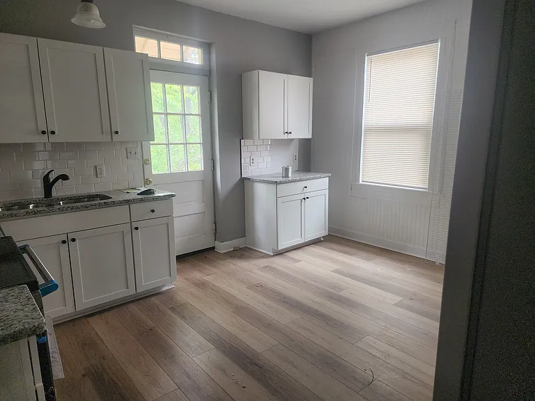 507 N 24th St #2 — Photo 5