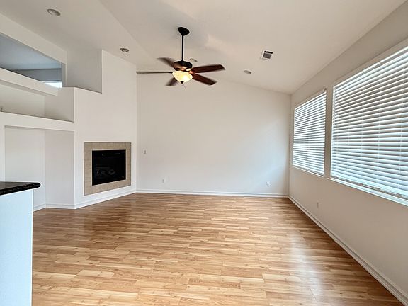 3rd image of 1305 Brooktrail Dr