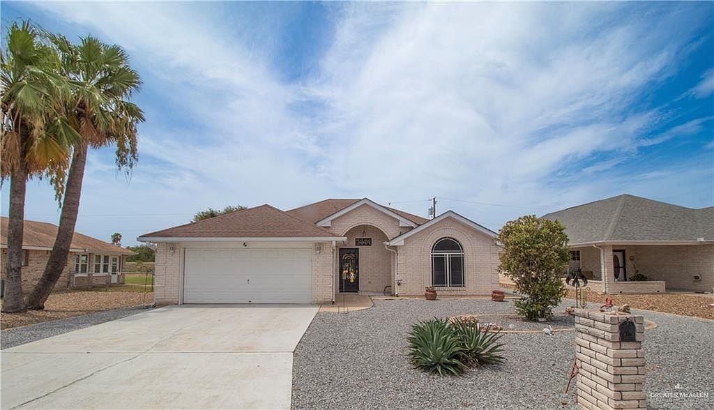 7444 Golf Dr