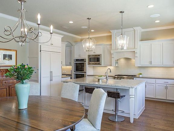 3rd image of 2921 Riverbrook Way
