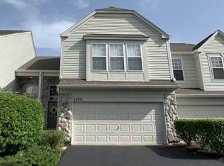 24961 Gates Ln, Plainfield, IL 60585