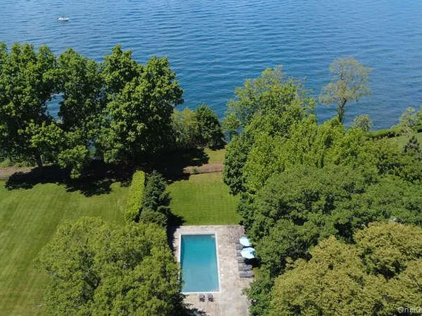 7 Cedar Lane, Glen Cove, NY 11542