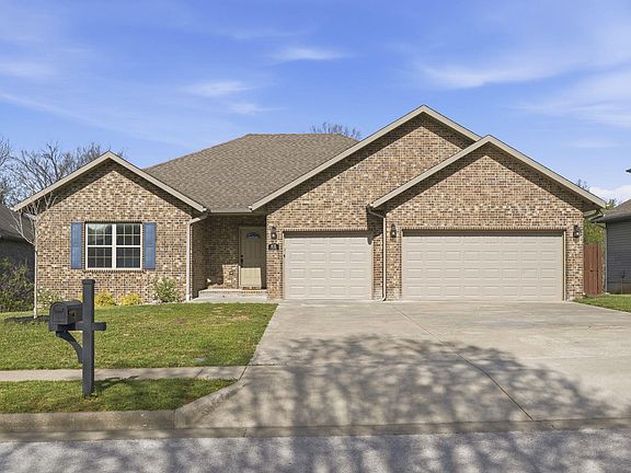 2nd image of 831 N Grapevine Road