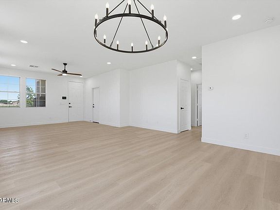 5th image of 6607 S 17TH Avenue